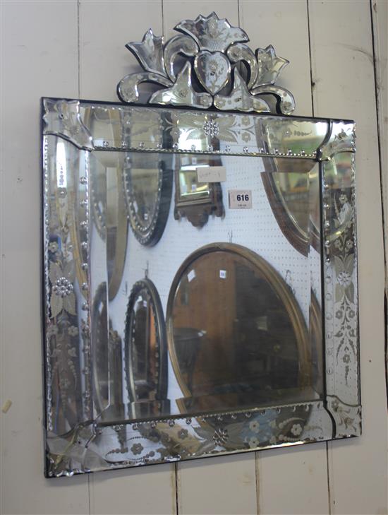 Venetian style toilet mirror(-)